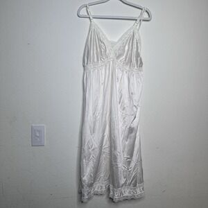 90s Vintage White Satin Silky Slip w Lace Detail Bridal Cottagecore Size Large